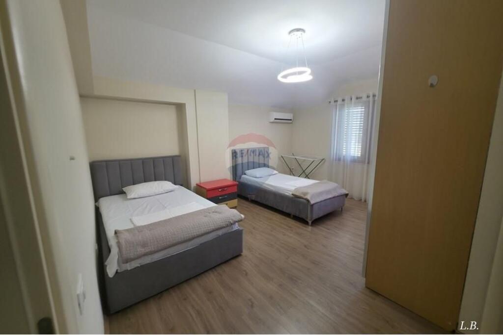 Apartament me qira pranë Liqenit të Tiranës