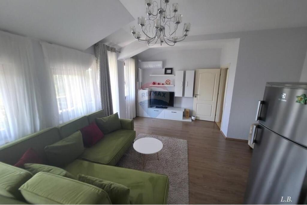 Apartament me qira pranë Liqenit të Tiranës