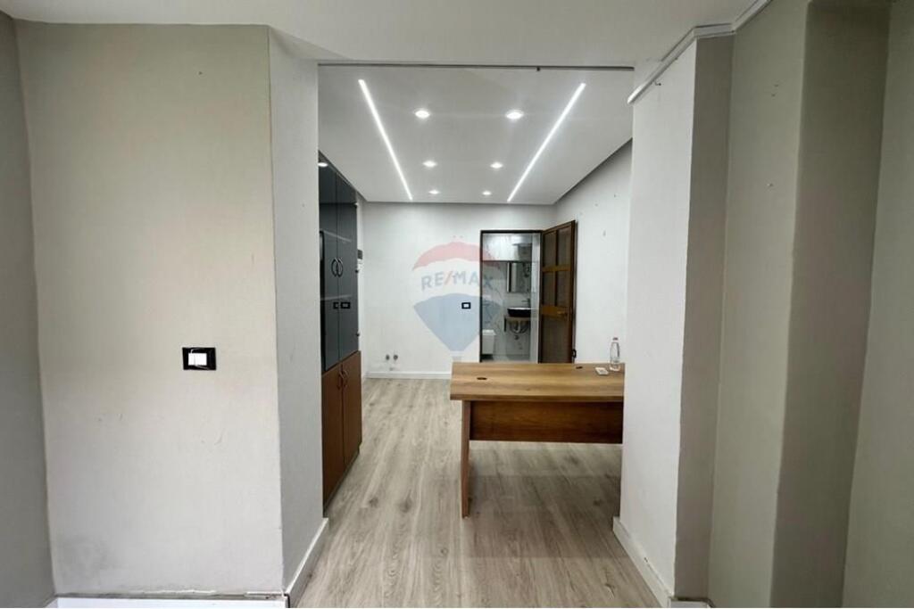 AMBIENTE 25 M2 IN AFFITTO, MUHAMET GJOLLESHA !