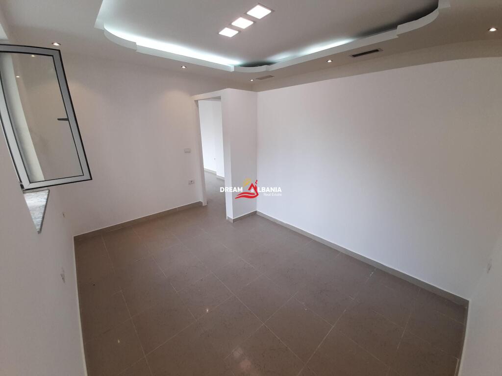 Zyrë me qera ne Rrugen e Bogdaneve prane Ambasades Polake, Tiranë (ID 4261117)