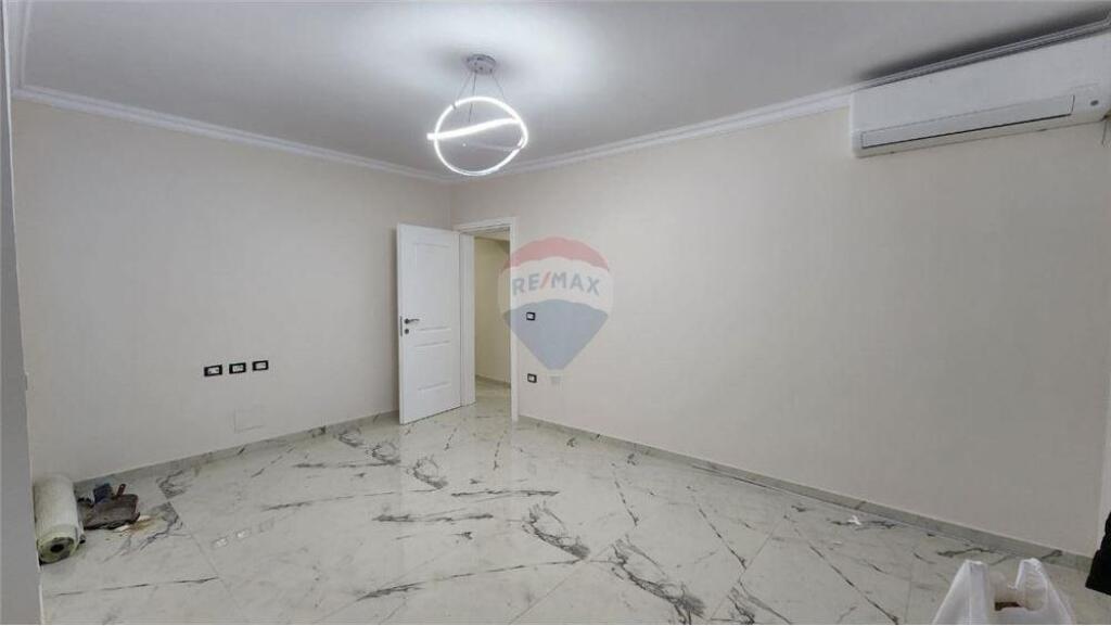 Appartamento 2+1 in affitto, Viale Zogu 1