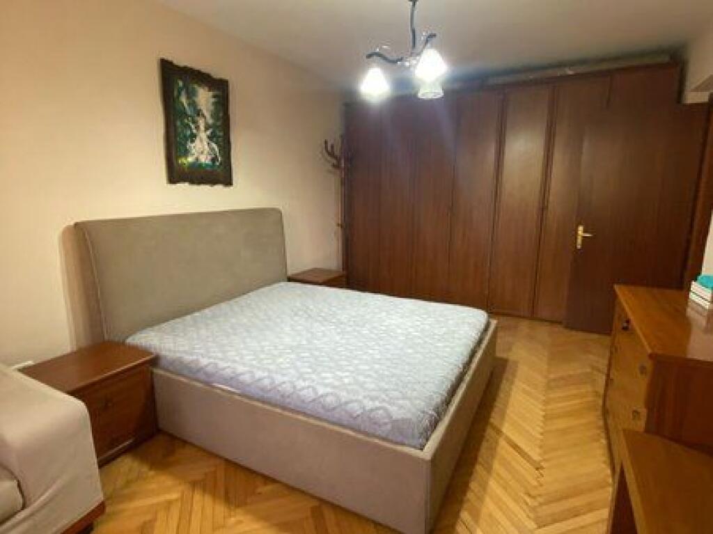 Affitto, Appartamento 2+1, Myslym Shyri, Tirana.