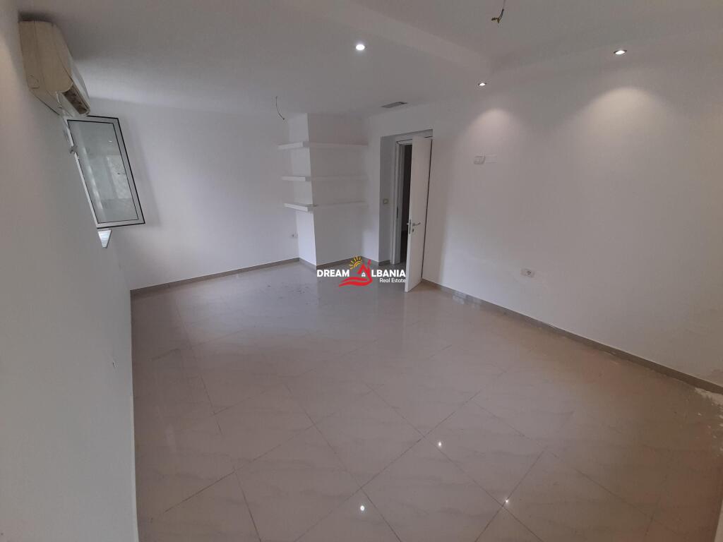 Zyrë me qera ne Rrugen e Bogdaneve prane Ambasades Polake, Tiranë (ID 4261117)