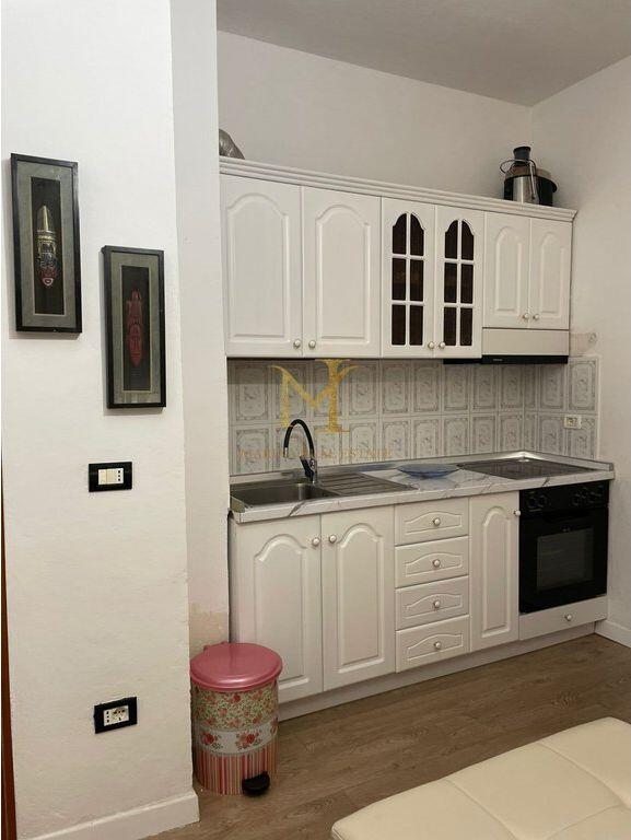 Rent apartment 1+1 Durres, near the market
