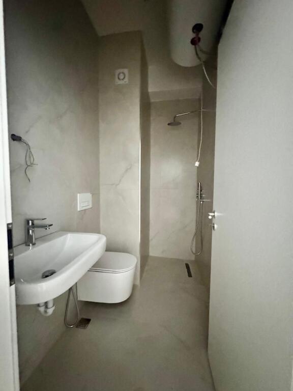 Apartment 1+1 for rent Kadiu Ali Dem Residence 400€