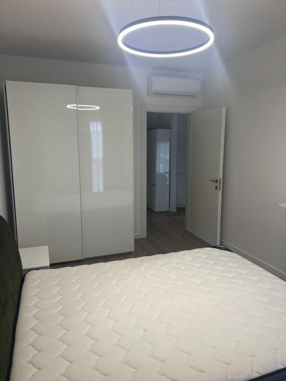 🏡 Jepet apartament 1+1+Post Parkimi me qira te Parku Olimpik