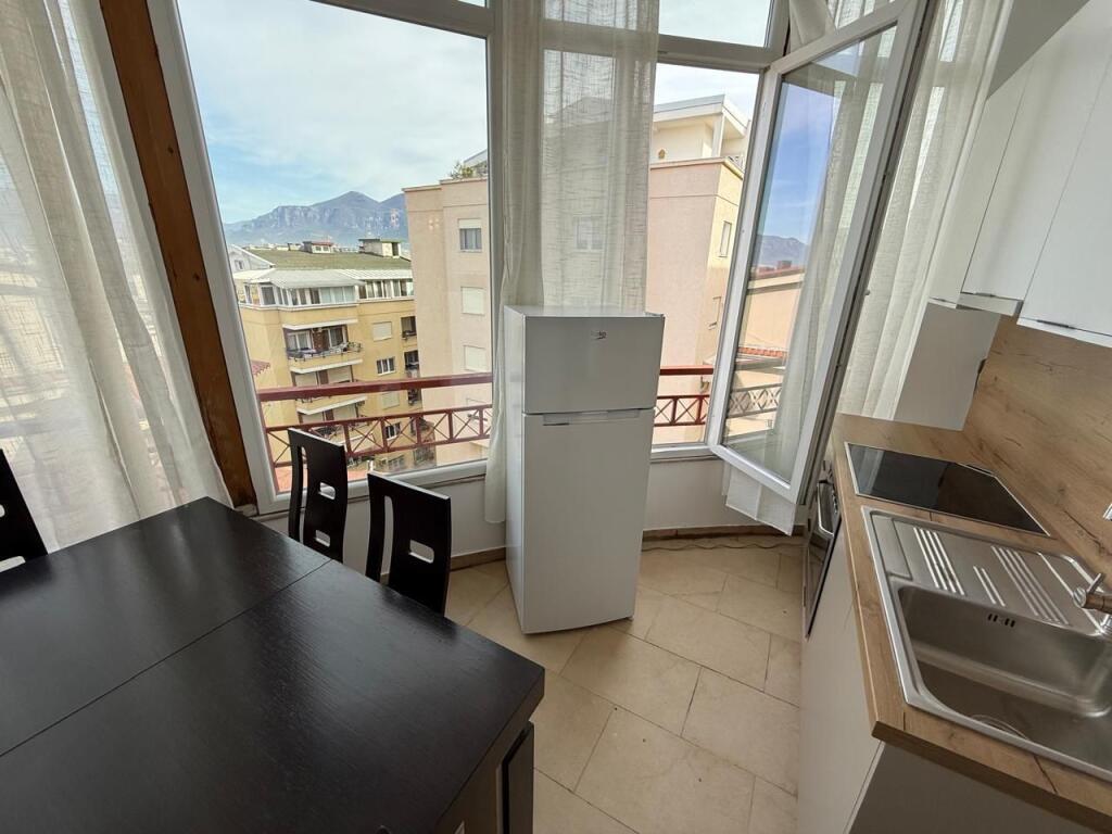 Jepet me qera apartament 1+1 tek Fondacioni Eleonor