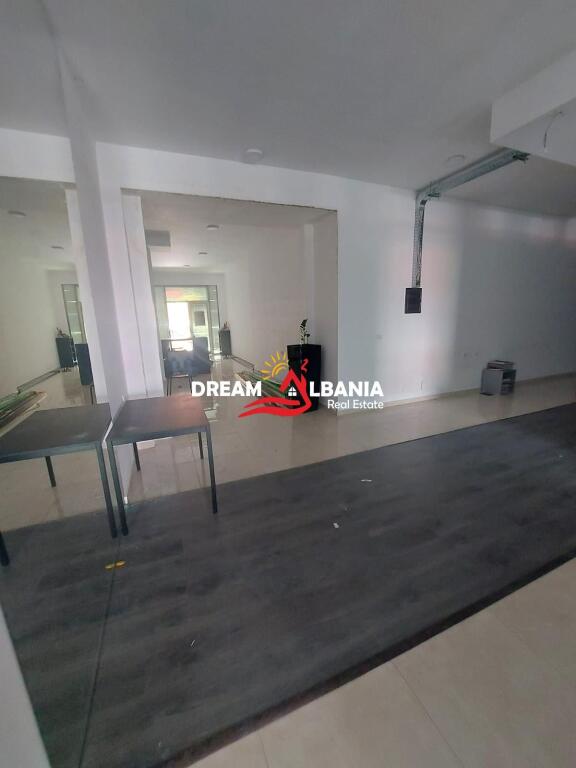 Ambjent biznesi me qera te Liqeni i Thate prane “Kopshtit Zoologjik”, Tirane (ID 42611062)