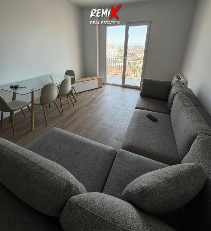 APARTAMENT 2+1 PER QERA PRANE ZJARREFIKESES, MOBILIM I RI