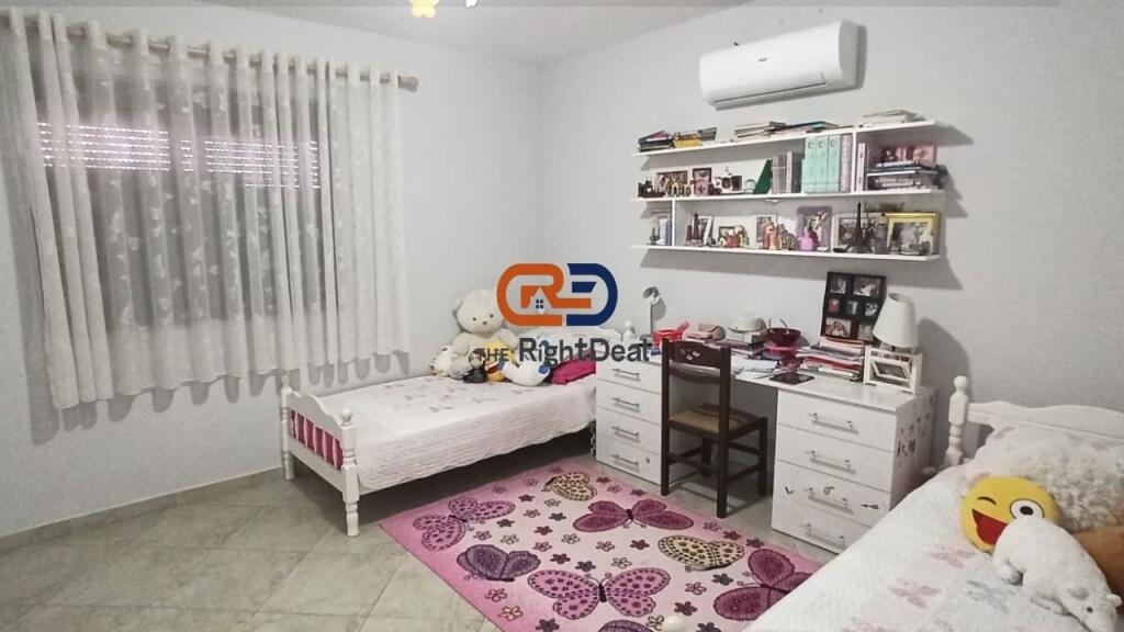 Tek 5 Majit, Shitet Vile 2 Kate Totalisht E Investuar!!