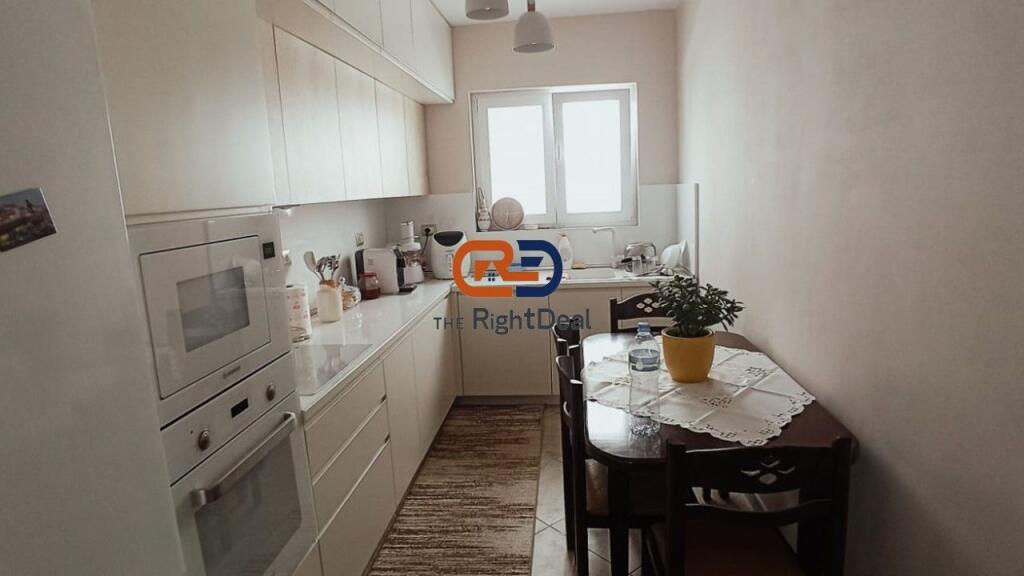 Tek 5 Majit, Shitet Vile 2 Kate Totalisht E Investuar!!