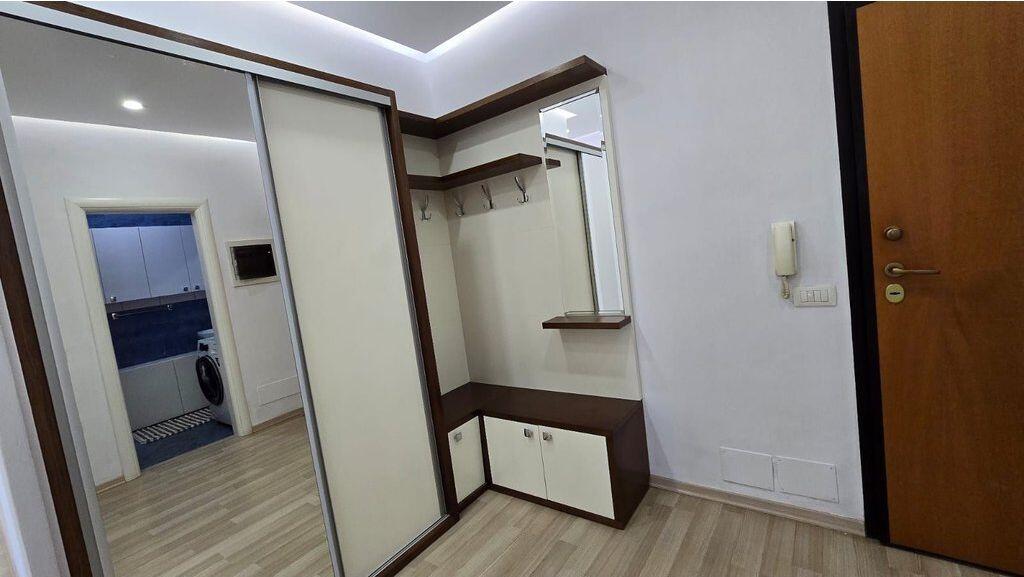 Appartamento 2+1 in affitto a 9 Katshet vicino a Piazza Skenderbej !