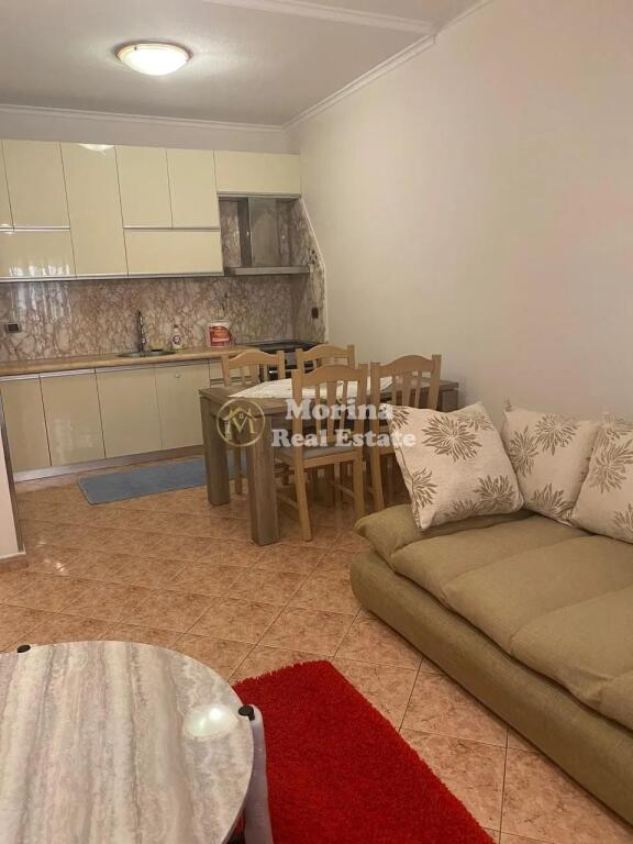 Qera, Apartament 3+1, Rruga Elbasanit, 1000 euro/muaj