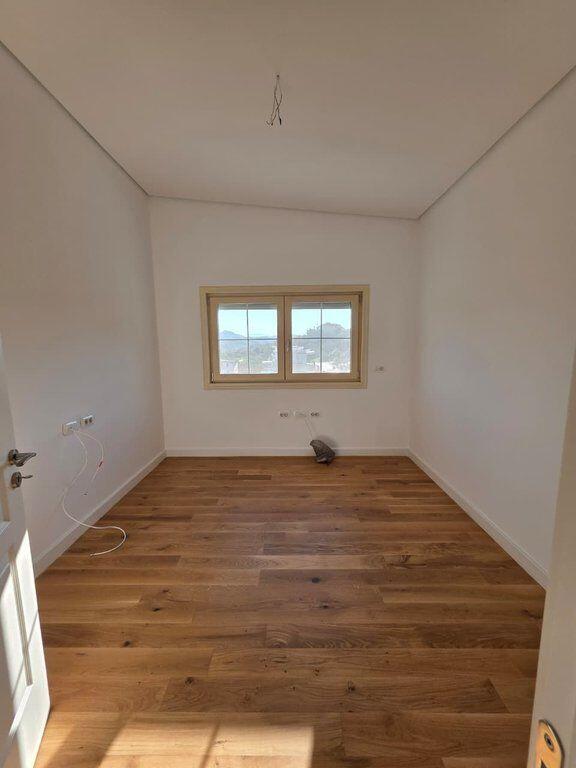 3-Storey Villa for Sale in Lunder Teg