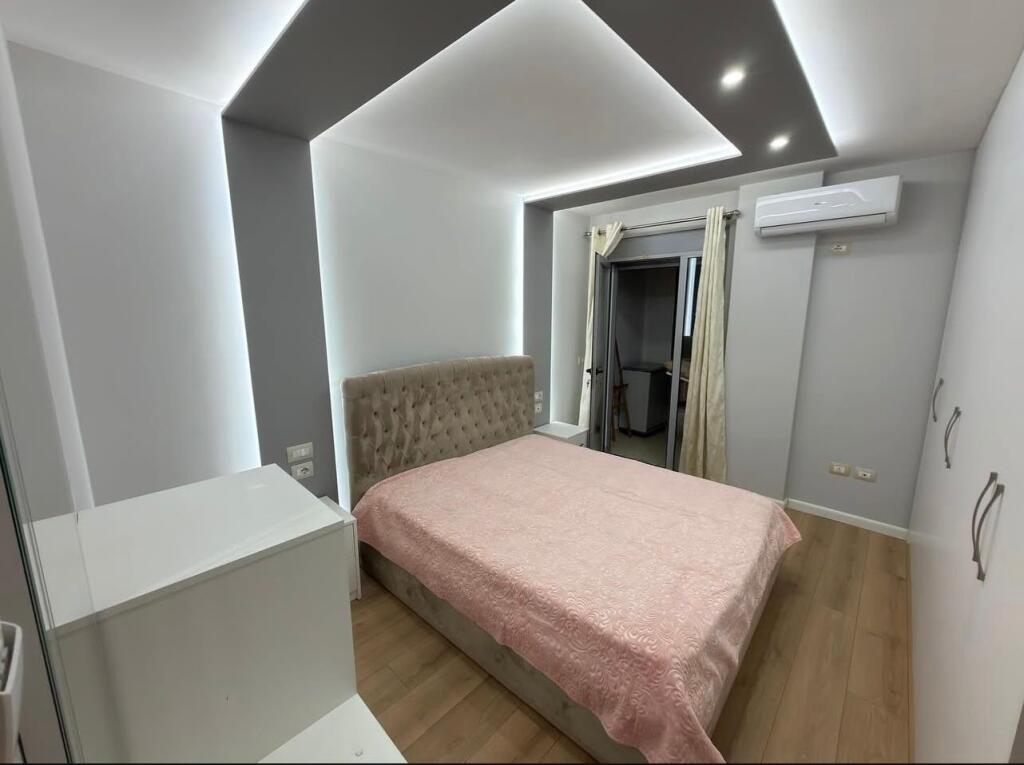 Apartament me qera 1+1 Liqeni i Thate