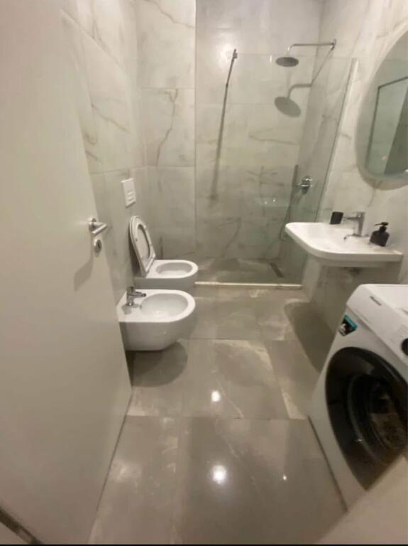 SHITET APARTAMENT 1+1 ALI DEMI 6.200.000 LEKE