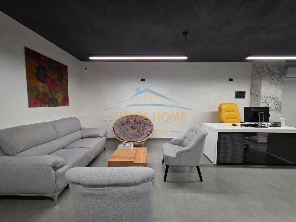 Spazio Commerciale in vendita presso l'ex Esposizione!