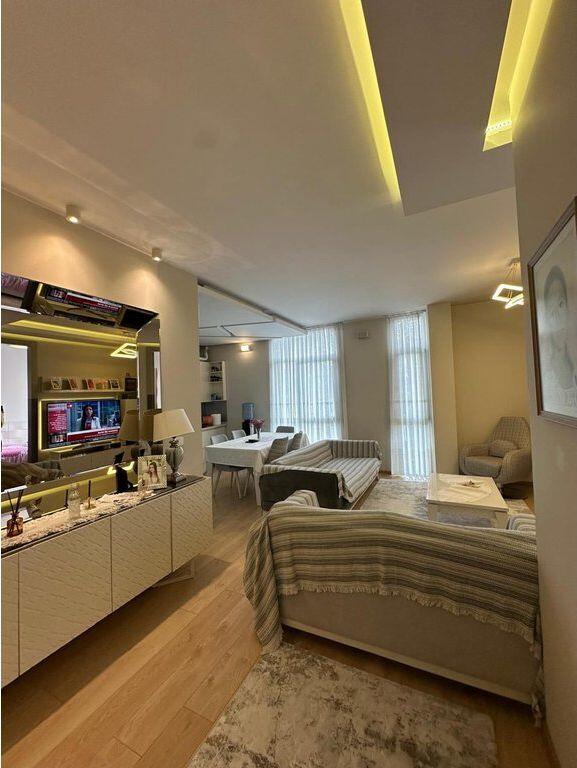 Shitet apartament 2+1+2 Kompleksi Kika 2 Komuna e Parisit