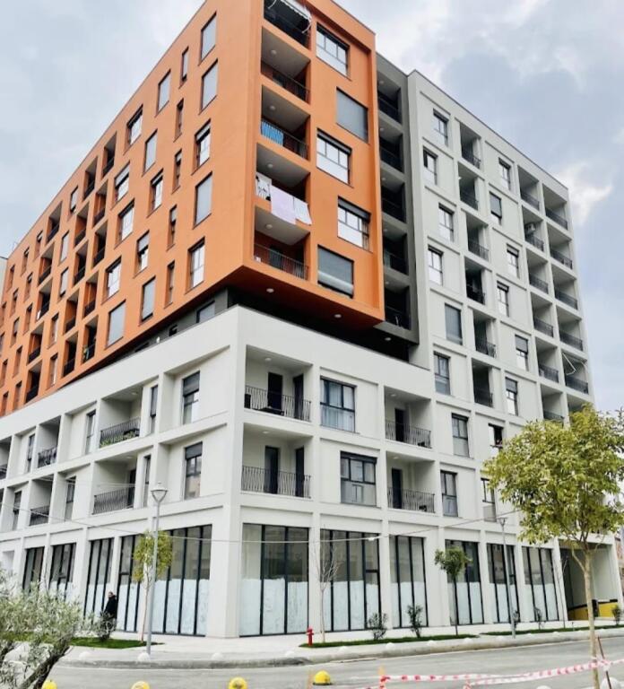 SUPER ZYRE🏢 NE SUPER KOMPLEKS - 105 m² (📍 Kompleksi ASL ,  Godina 1 BUZE RRUGE )– Kati i 8-të,  me pamje fantastike  