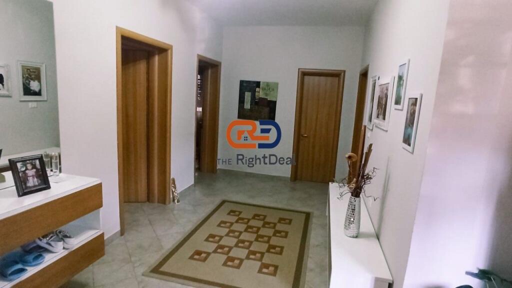 Tek 5 Majit, Shitet Vile 2 Kate Totalisht E Investuar!!