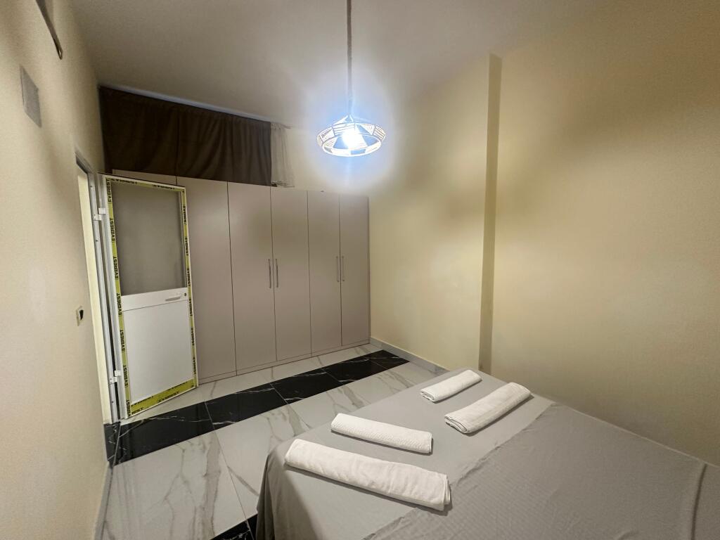 Ali Demi, Appartamento 1+1 in affitto