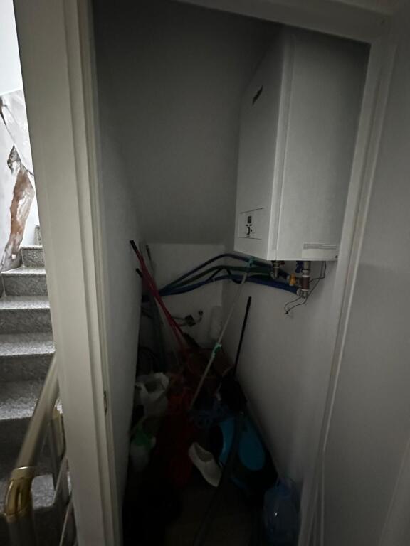 SHITET VILE 2-KATESHE ME PISHINE PRANE HOTEL GRINT GOLEM DURRES