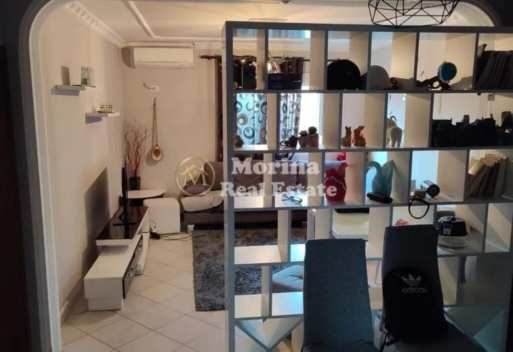 Shitet Apartament 2+1, Laprake,107.000 Euro.