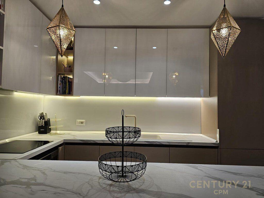 Apartament luksoz 3+1 me qira prane "Lion Park", Rruga e Elbasanit!