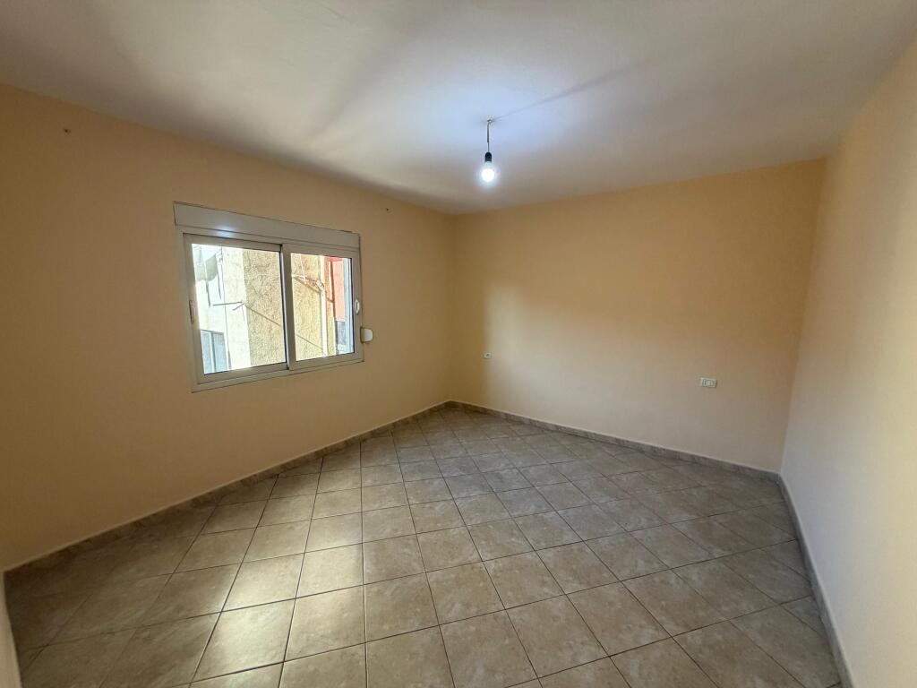 Apartament me qera 1+1 Petro Nini