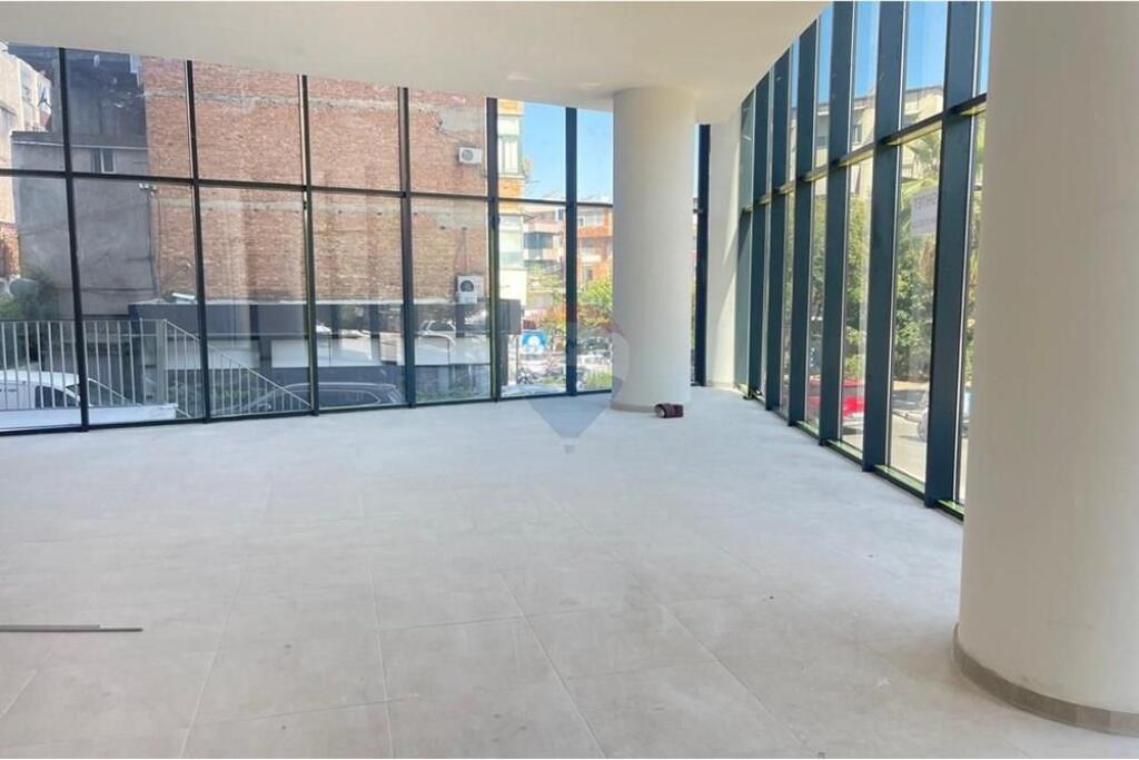 Business Unit Corner for Sale!