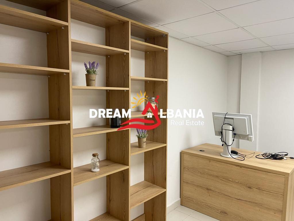 Office space for rent at Bulevardi i Ri, Jordan Misja street (ID 42611207).