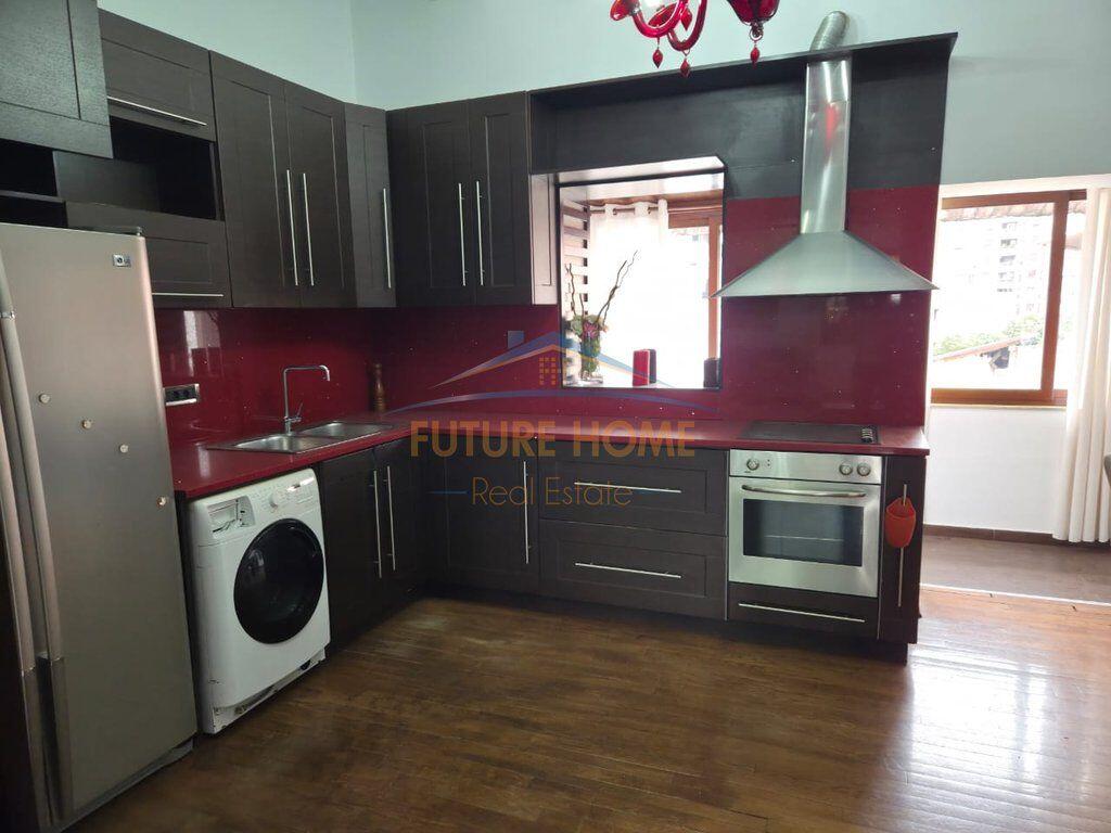 Apartament me qera 2+1+2, Qender, Rruga Dibres, Tiranë