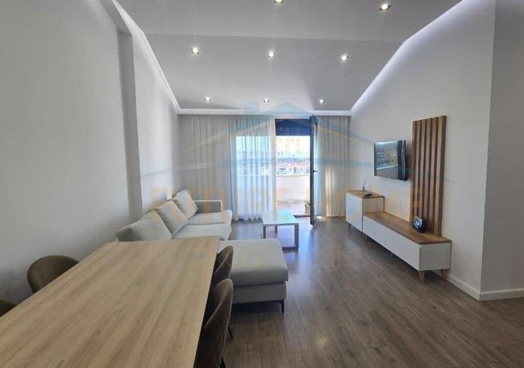 Affitto, Appartamento 2+1, Via Thesarit, Fresku, Tirana.