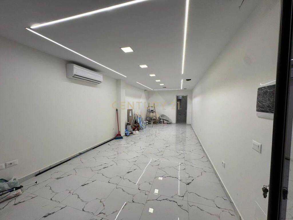 SHITET APARTAMENT 1+1+DYQAN TEK URA E NISHERAKUT PRANE WHITE BAR !!! 320,000 €