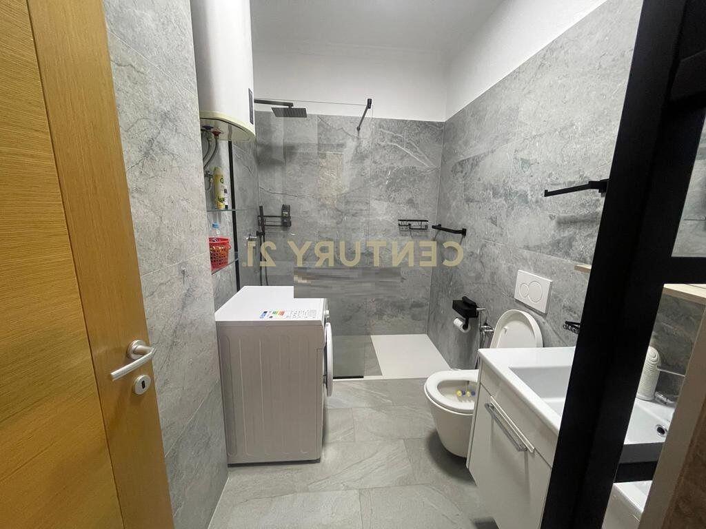 Apartament 3+1+2 tualete +2 ballkone me qira – Liqeni i Thatë, Tirane