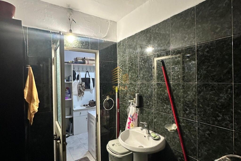 Qira, Apartament 1+1, Laprake -prane Karburant Kupola, 500 Euro I Diskutueshem