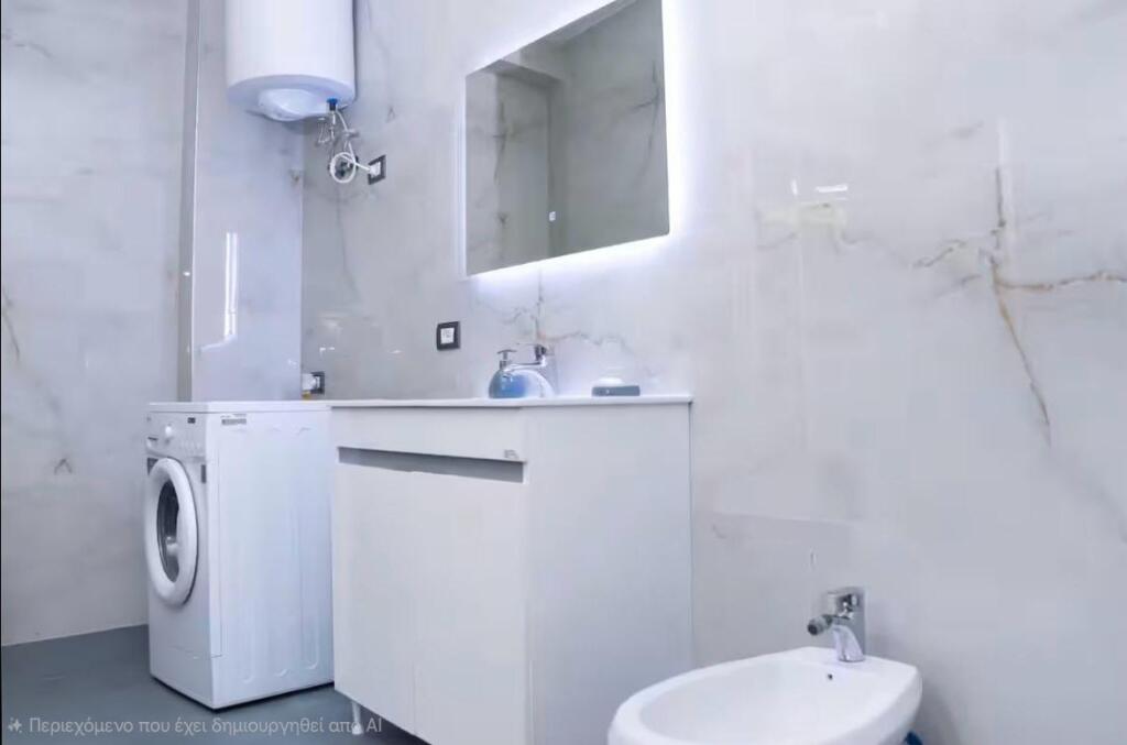 Super 2+1 me Qera afer Bulevardit te Ri