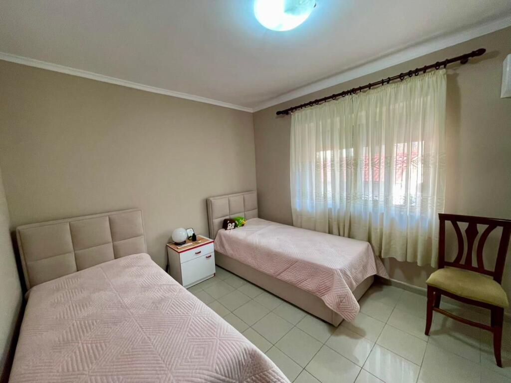 IN VENDITA appartamento 2+1 presso l'Ambasciata Cinese, Via Durazzo con una SUPER POSIZIONE!!!