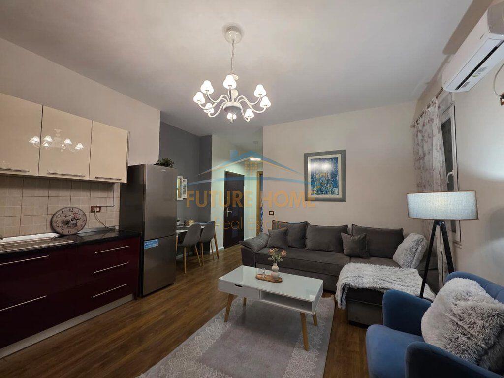 Qera,Apartament 1+1 tek Pazari i Ri