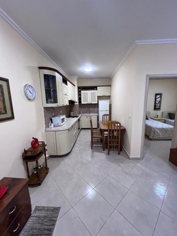 1+1,furnished botanical garden,price 550 euro