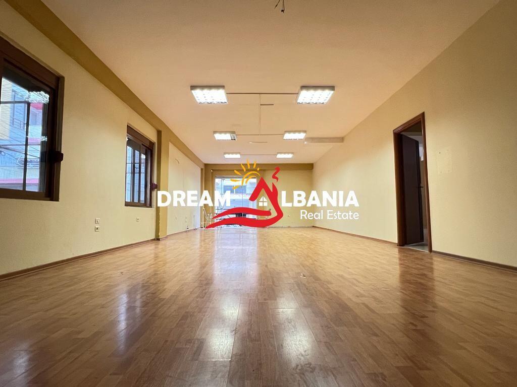 Business premises for rent on Bill Klinton street, near Kodra e Diellit (ID 4261895)