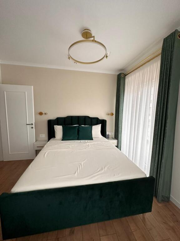 Apartament me Qera , Stacioni i Trenit.