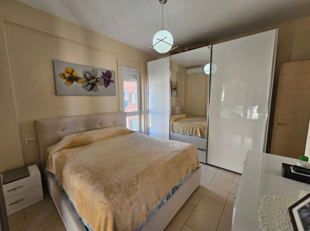 APARTMENT 2+1 FOR SALE NEAR THE BOTANICAL GARDEN!