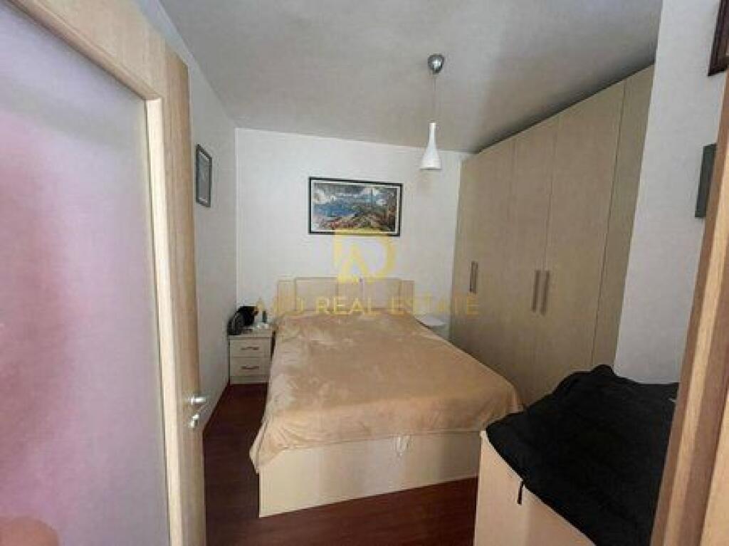 Apartment 3+1+2 for rent on Kavaja street.