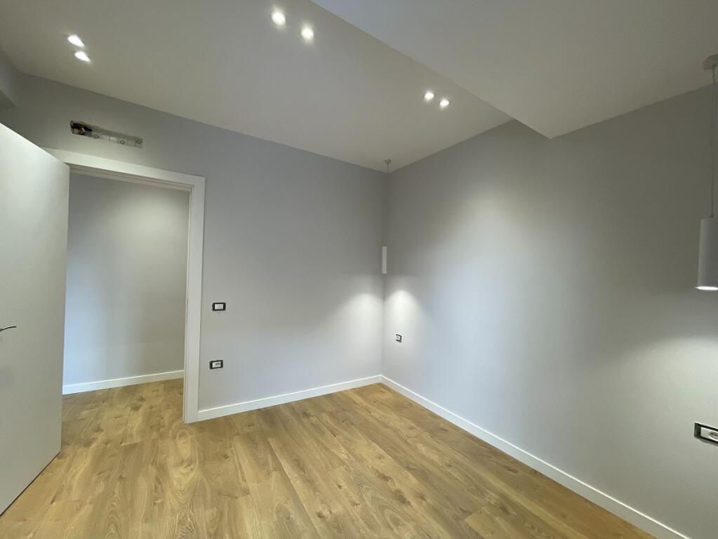 SHITET apartament 1+1 SUPER OKAZION tek Rezidenca "Kodra e Diellit"