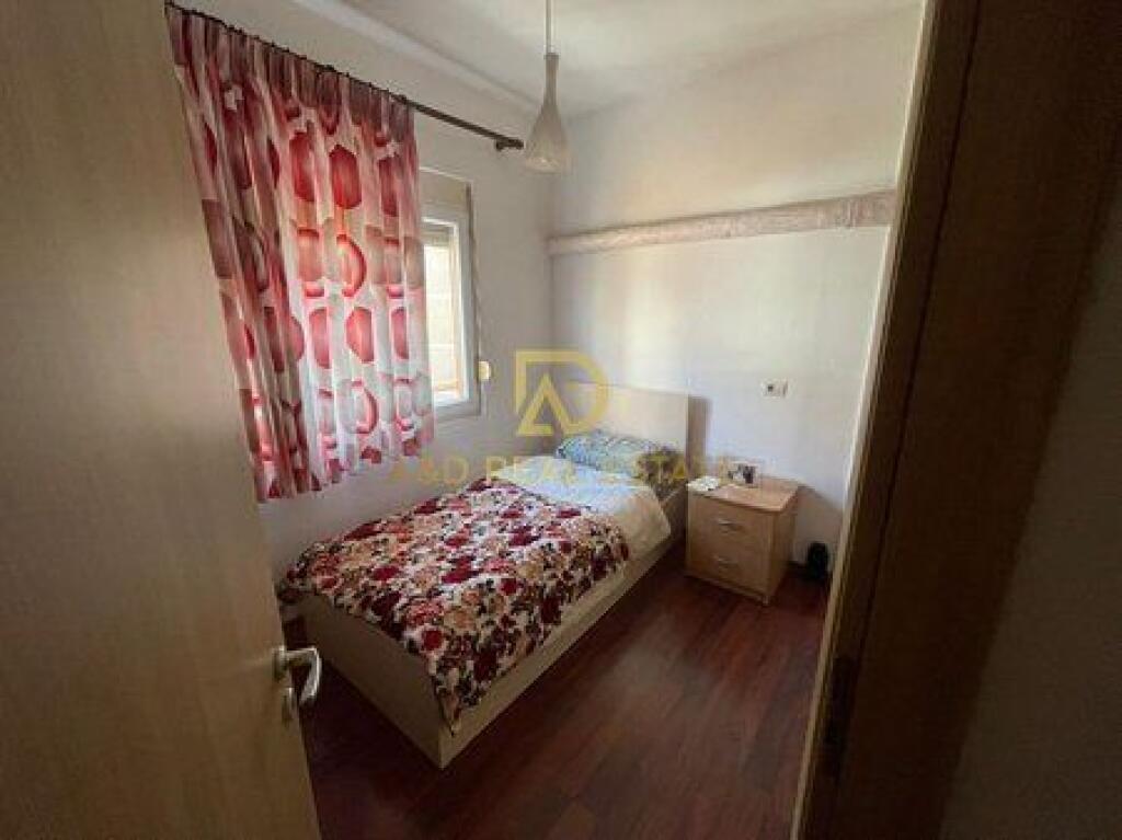 Apartment 3+1+2 for rent on Kavaja street.