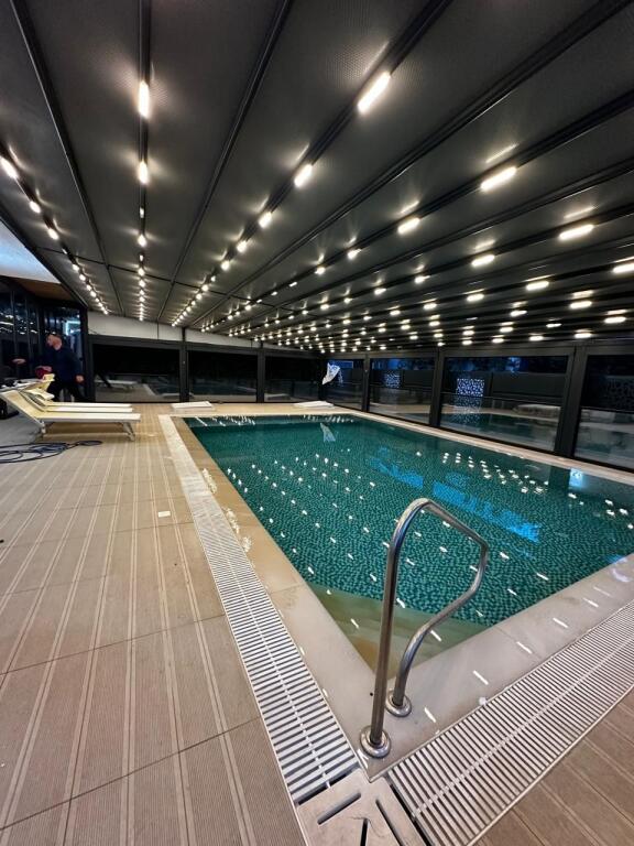 SHITET VILE 2-KATESHE ME PISHINE PRANE HOTEL GRINT GOLEM DURRES