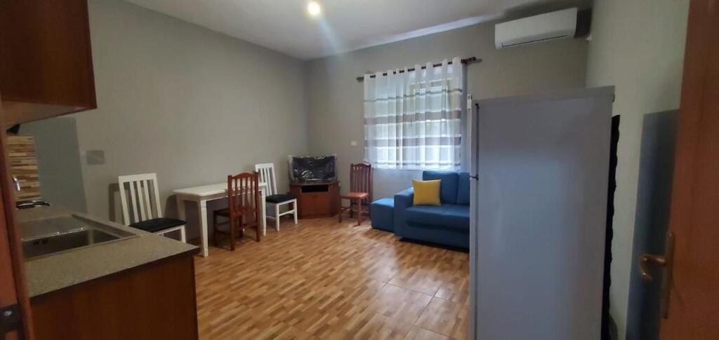 APPARTAMENTO 1+1. 37000 LEKE. EX MERCATO ELETTRICO, PALAZZO GRAND