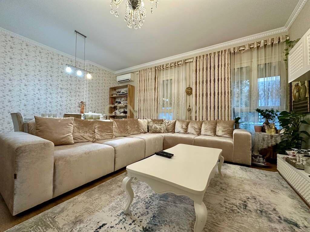 Shitet apartment 3+1+2 tek Kopshti Botanik