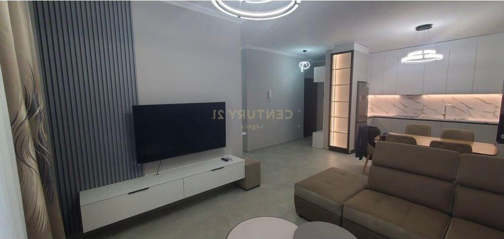 Appartamento in affitto 2+1+2+🅿️